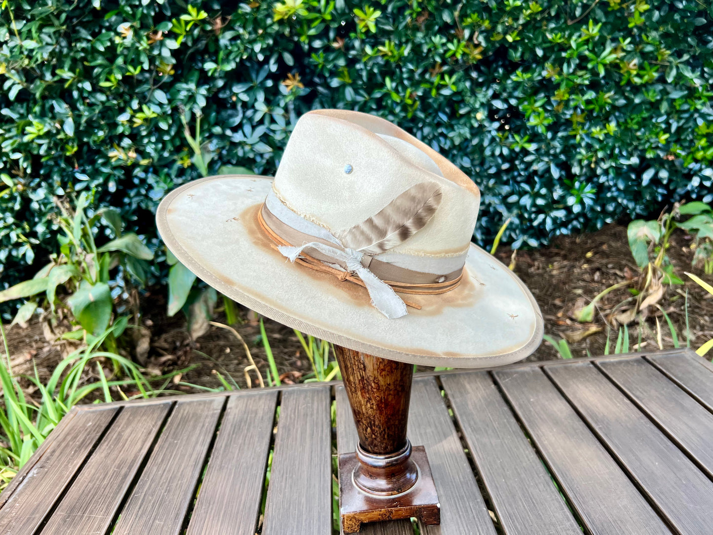 Ivory Wildflowers | Flat Brim