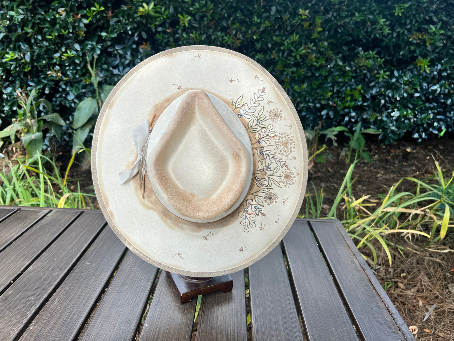 Ivory Wildflowers | Flat Brim